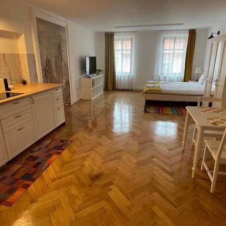 Cozy Stay Braşov Esterno foto