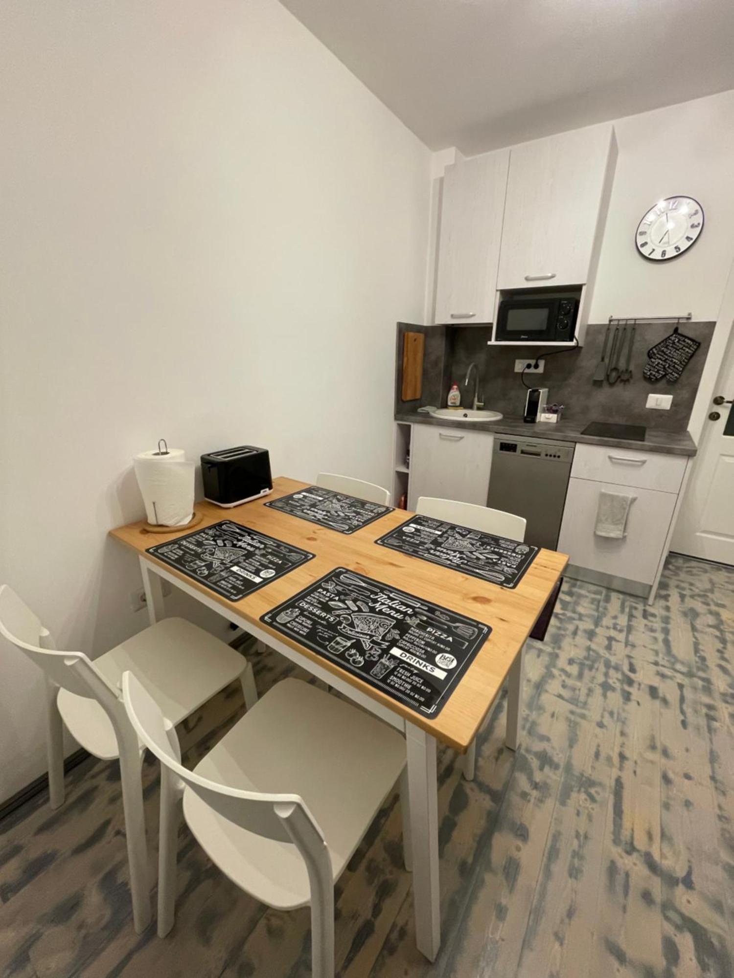 Cozy Stay Braşov Esterno foto
