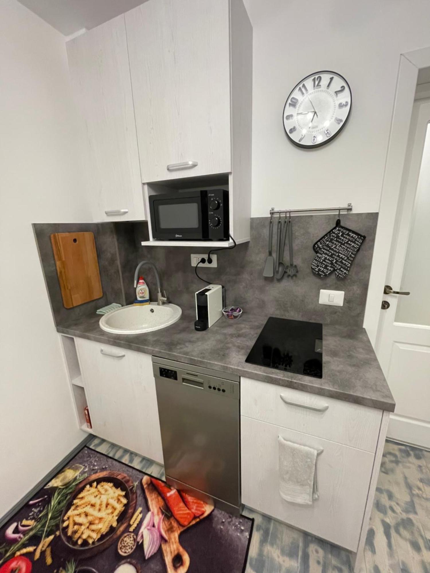 Cozy Stay Braşov Esterno foto