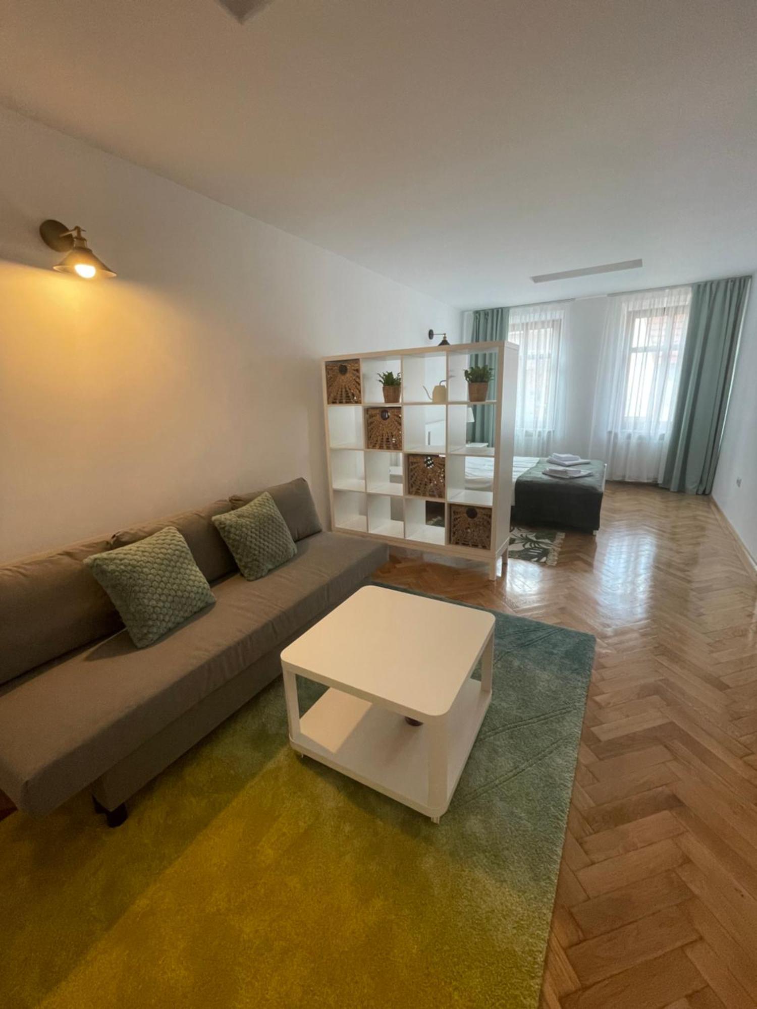 Cozy Stay Braşov Esterno foto