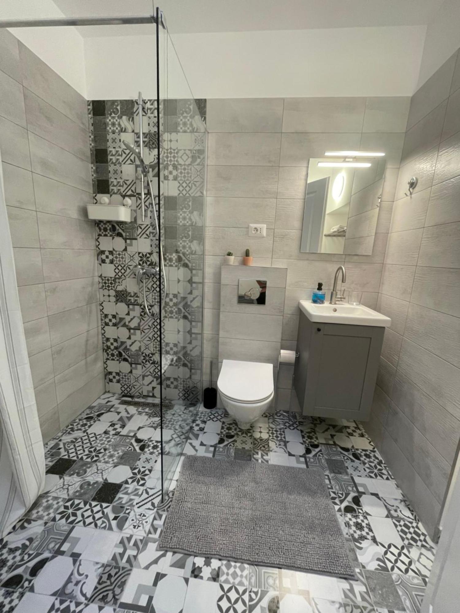 Cozy Stay Braşov Esterno foto