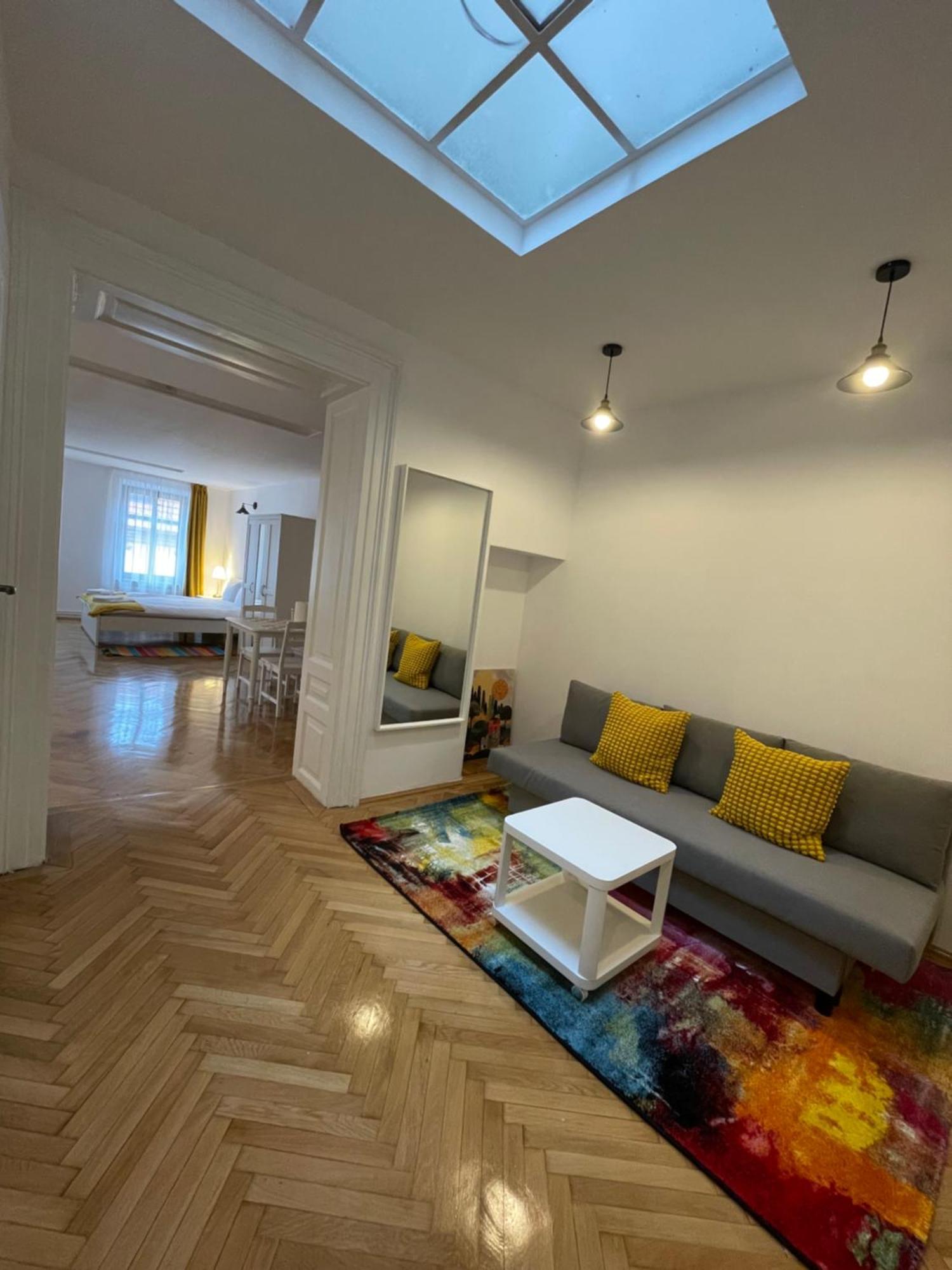 Cozy Stay Braşov Esterno foto