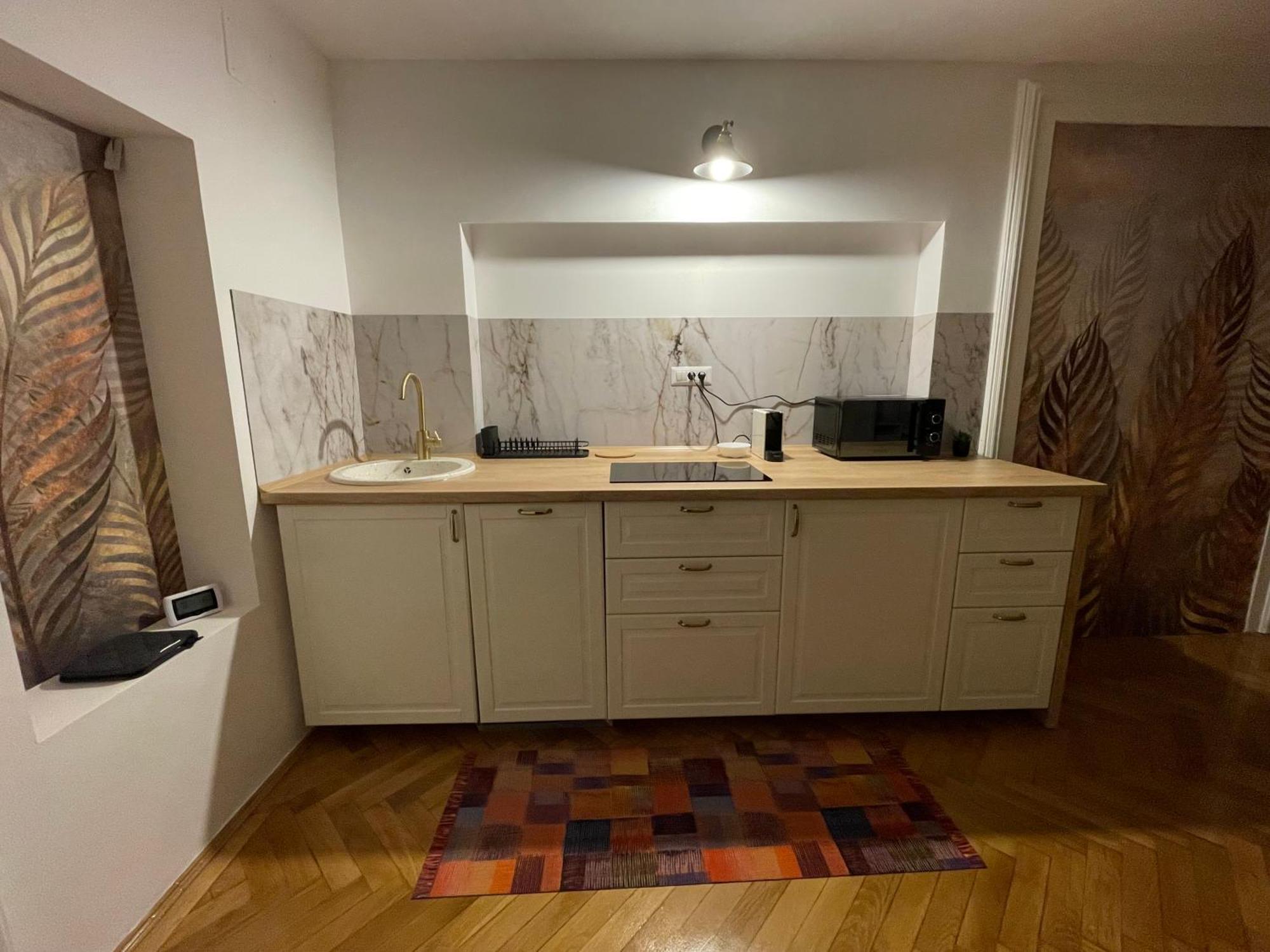 Cozy Stay Braşov Esterno foto